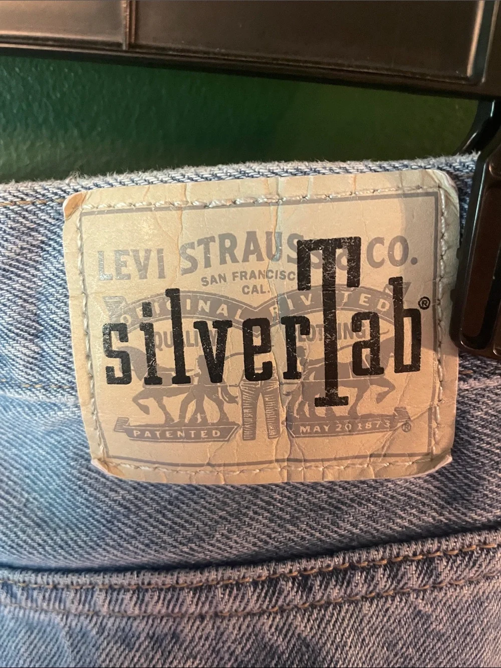 Levis Silver Tab 94’ Wide Leg Baggy Jeans Distressed Faded Jeans Size 30x31